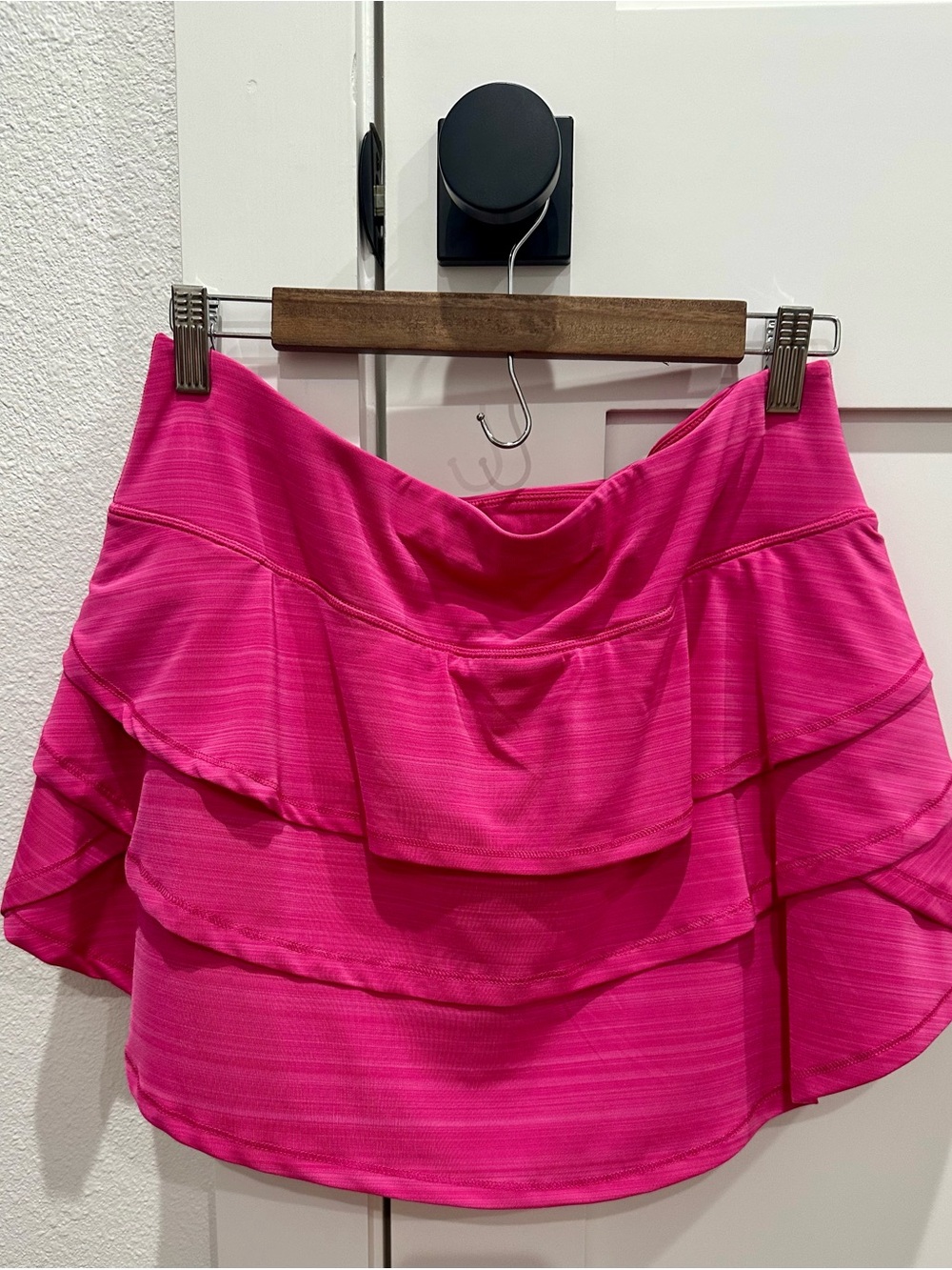 Calvin Klein Performance Pink Ruffle Golf Tennis Skort – Size L